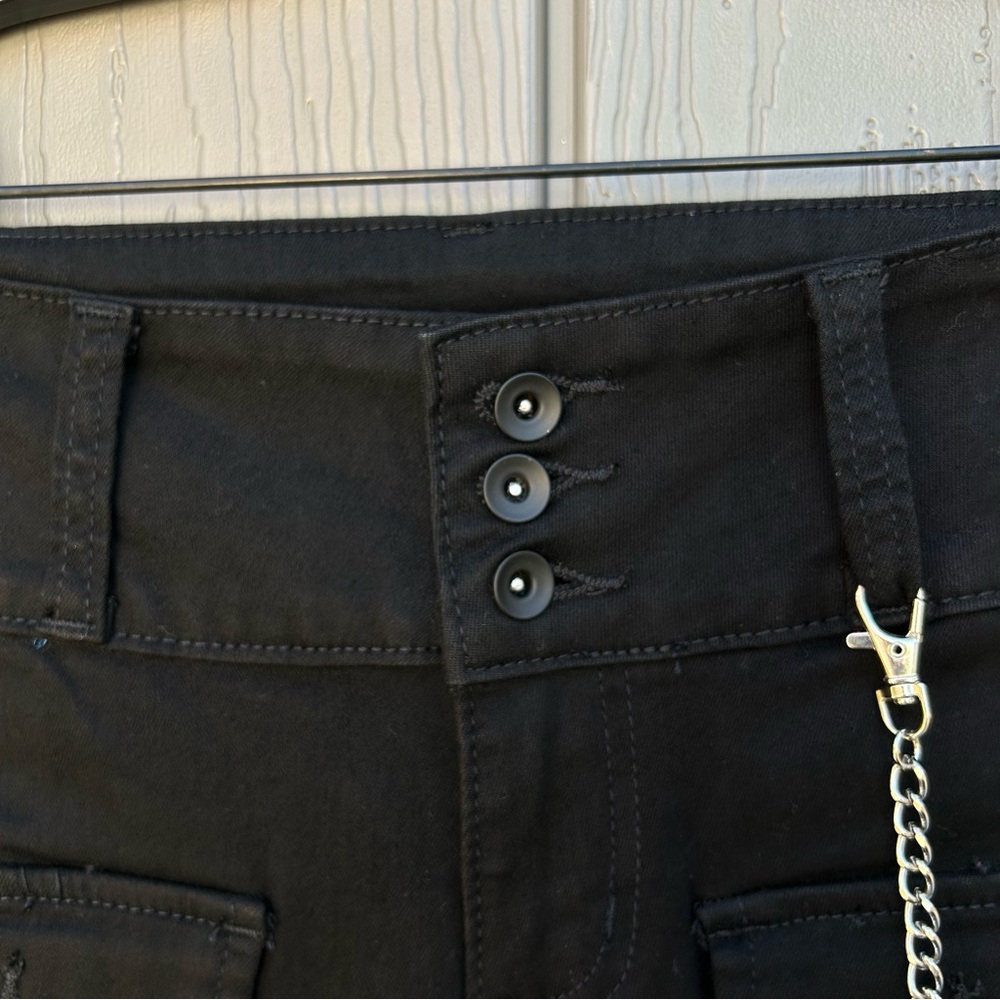 Hot Topic Black Cross Patch Side Chain Flare Pants Sz 3 Low Rise Gothic Stretch - Picture 9 of 16
